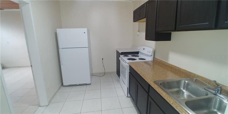 Recently Rented: $1,300 (3 beds, 2 baths, 1440 Square Feet)