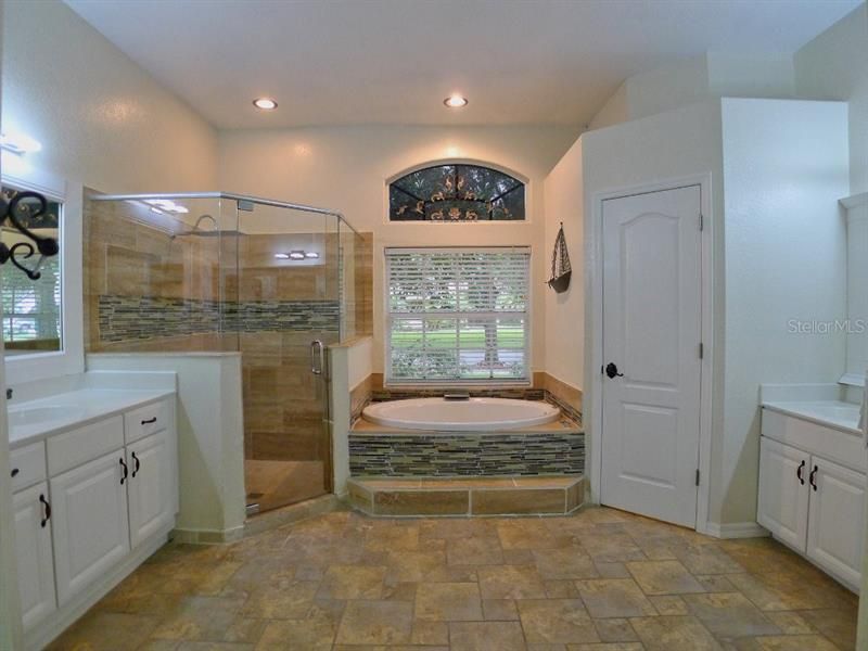 Недавно арендовано: $2,300 (4 спален, 3 ванн, 2385 Квадратных фут)