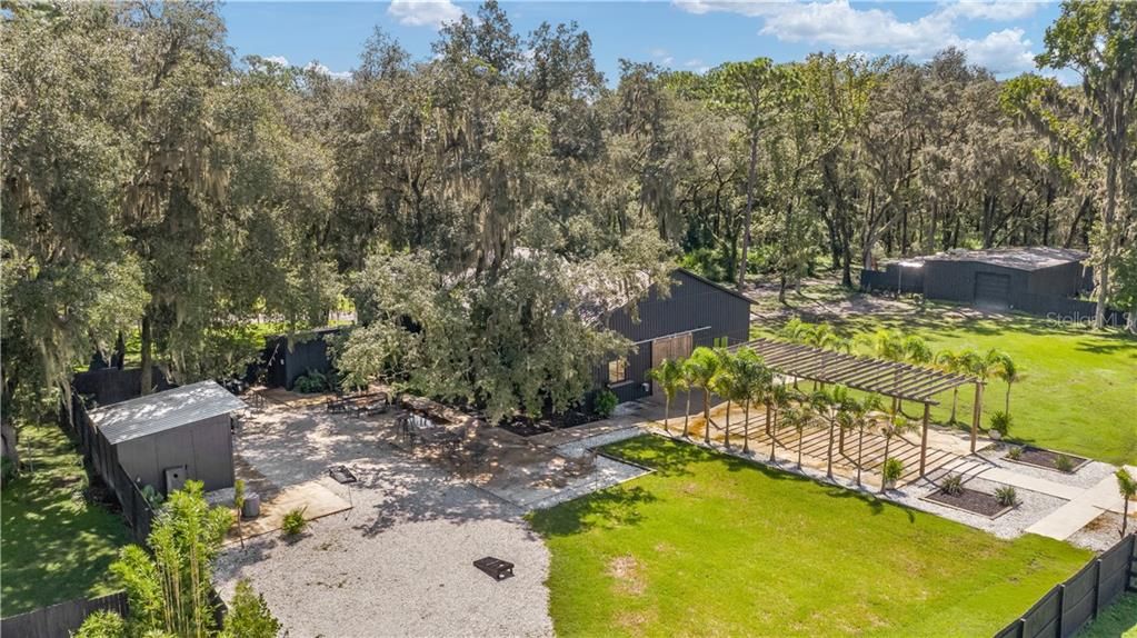 Recently Sold: $1,350,000 (4 beds, 2 baths, 6982 Square Feet)