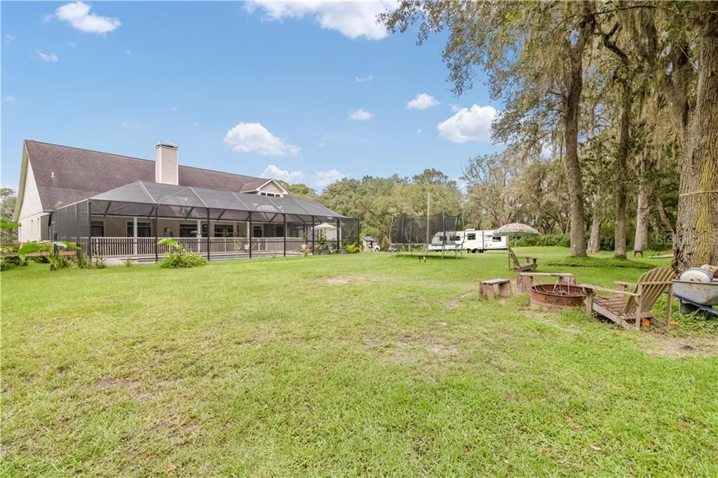 Recently Sold: $1,350,000 (4 beds, 2 baths, 6982 Square Feet)