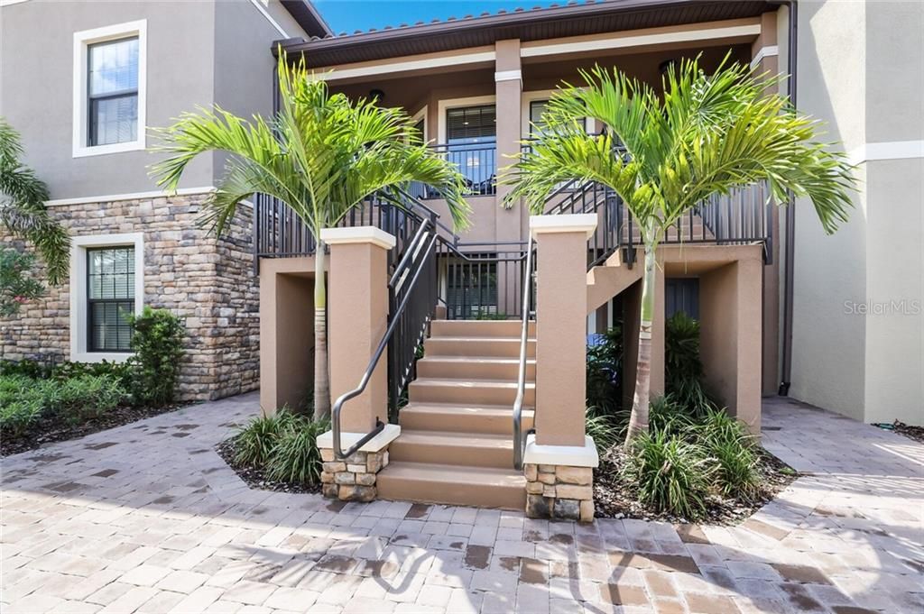 Recently Sold: $235,000 (2 beds, 2 baths, 1616 Square Feet)