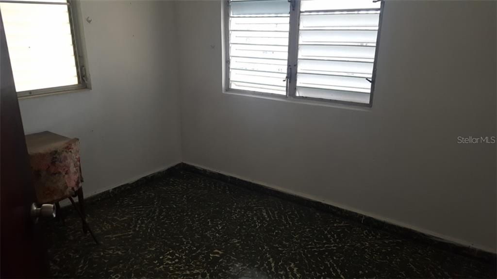 Vendido Recientemente: $84,500 (3 camas, 1 baños, 800 Pies cuadrados)