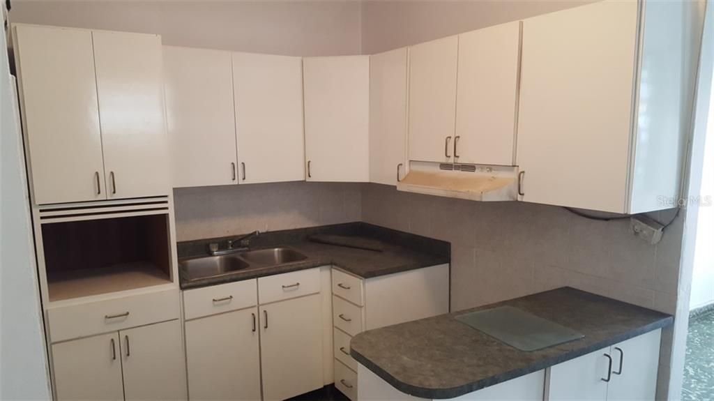 Vendido Recientemente: $84,500 (3 camas, 1 baños, 800 Pies cuadrados)