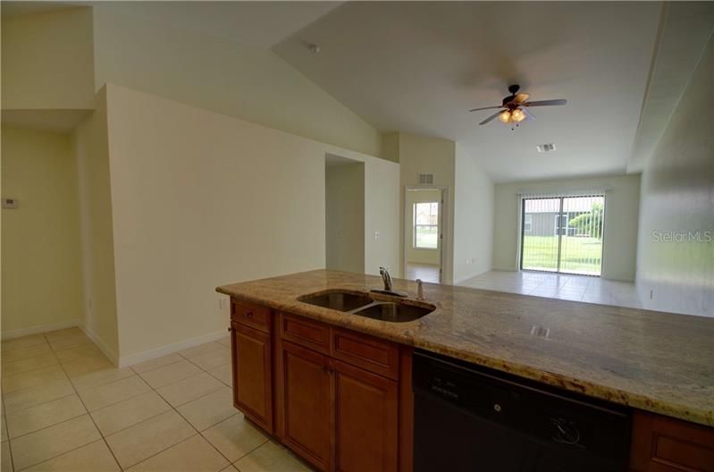 Recently Rented: $1,325 (3 beds, 2 baths, 1209 Square Feet)