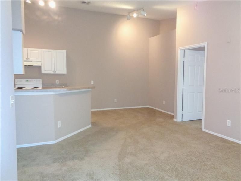 Recently Sold: $100,000 (2 beds, 2 baths, 1062 Square Feet)