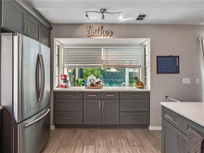 Kitchen overlooking the pool