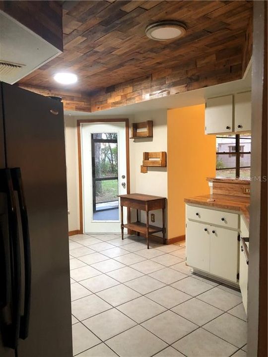 Recently Rented: $1,350 (2 beds, 2 baths, 1333 Square Feet)