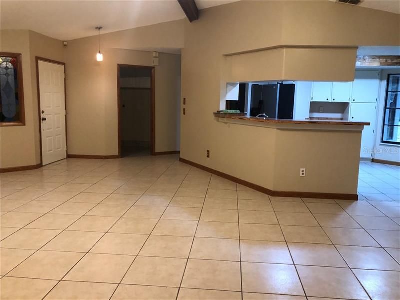 Recently Rented: $1,350 (2 beds, 2 baths, 1333 Square Feet)