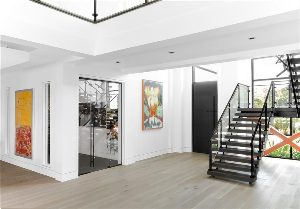 Recently Sold: $4,500,000 (4 beds, 3 baths, 5624 Square Feet)