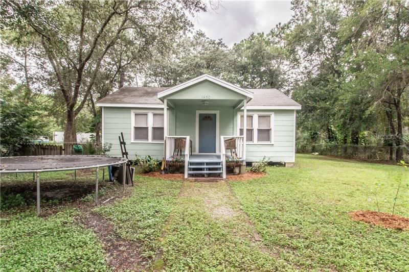 Recently Sold: $124,900 (2 beds, 1 baths, 896 Square Feet)