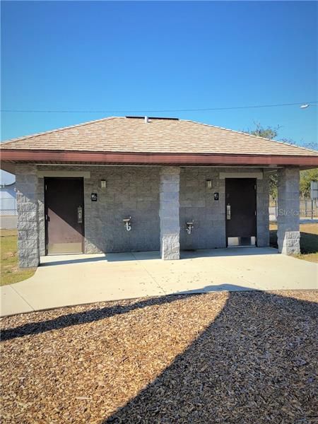 Recently Sold: $129,500 (3 beds, 2 baths, 1609 Square Feet)