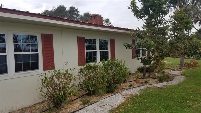 Recently Sold: $265,000 (3 beds, 2 baths, 1129 Square Feet)