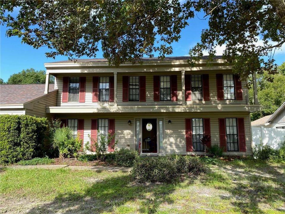 Vendido Recientemente: $300,000 (5 camas, 2 baños, 2394 Pies cuadrados)