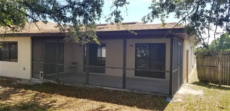 Recently Rented: $1,600 (3 beds, 2 baths, 1740 Square Feet)