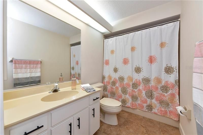 Recently Sold: $270,000 (3 beds, 2 baths, 2177 Square Feet)
