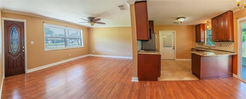 Recently Rented: $1,300 (3 beds, 2 baths, 1170 Square Feet)