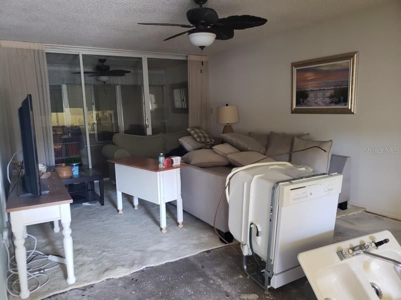 Recently Sold: $85,000 (2 beds, 1 baths, 880 Square Feet)