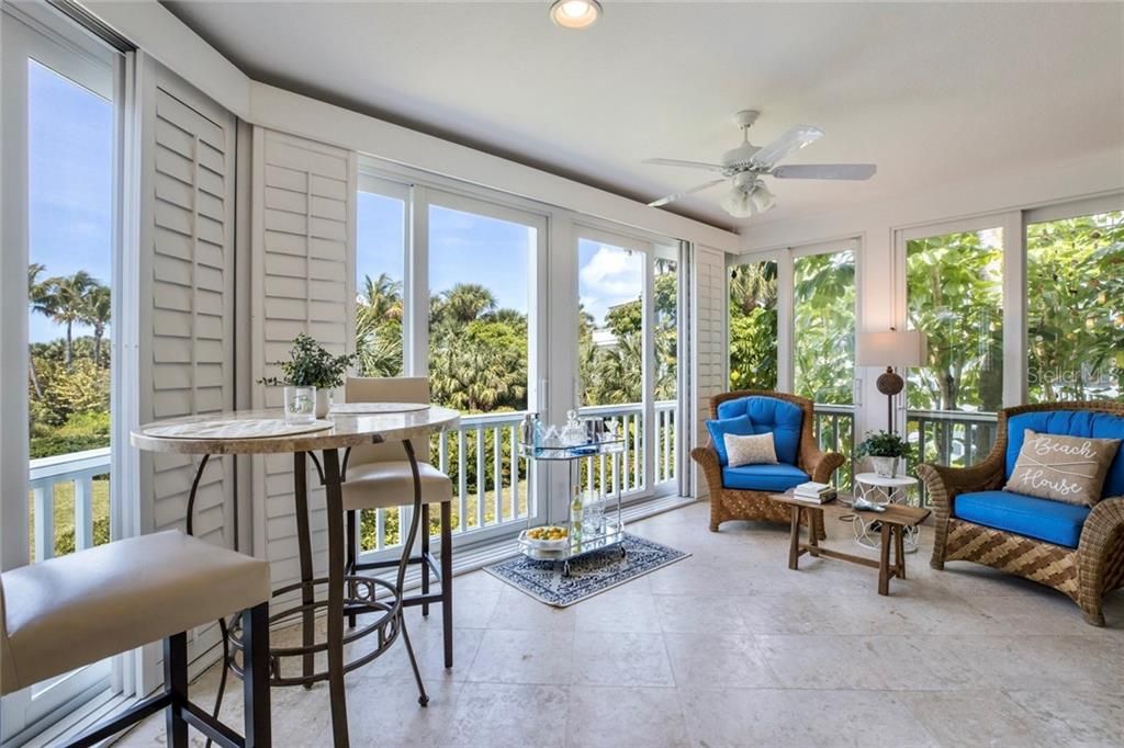 Recently Sold: $1,295,000 (3 beds, 3 baths, 2094 Square Feet)