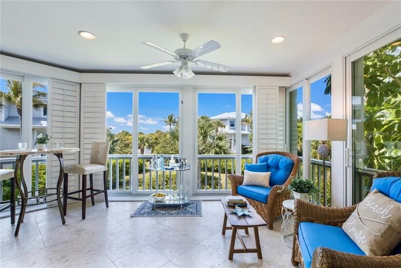 Recently Sold: $1,295,000 (3 beds, 3 baths, 2094 Square Feet)