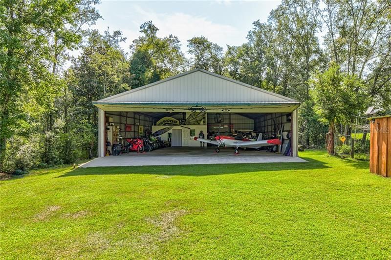 2,400 s.f. steel structure with tall Ceilings makes for the Ultimate Man Cave