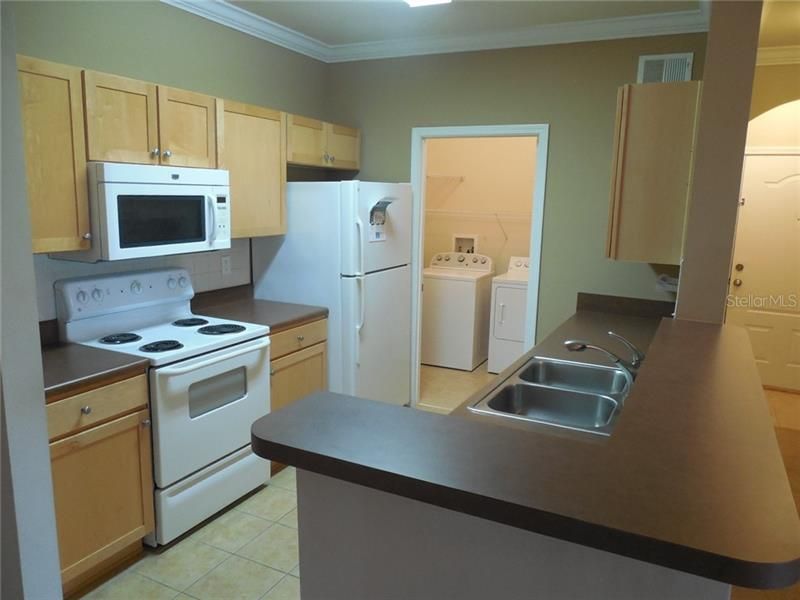 Recently Rented: $1,295 (2 beds, 2 baths, 1157 Square Feet)