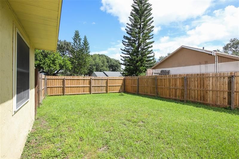 Recently Sold: $209,500 (3 beds, 2 baths, 1092 Square Feet)