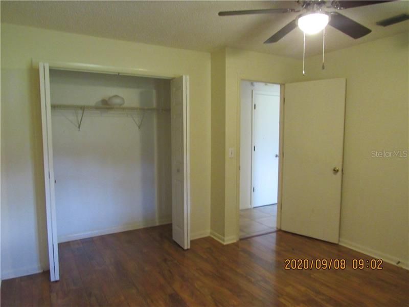 Recently Rented: $975 (2 beds, 1 baths, 1000 Square Feet)