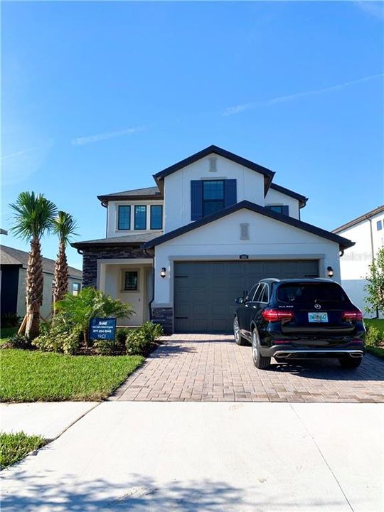 Recently Sold: $379,990 (4 beds, 3 baths, 2300 Square Feet)