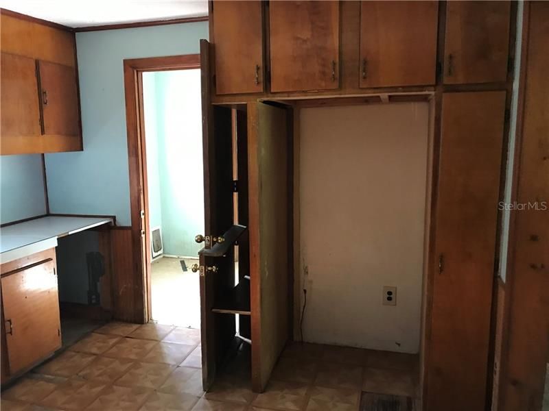 Recently Rented: $500 (2 beds, 1 baths, 1021 Square Feet)