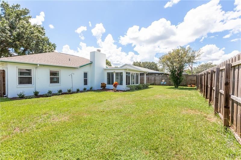 Recently Sold: $184,900 (3 beds, 2 baths, 1477 Square Feet)