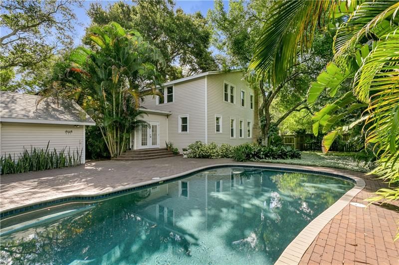 Recently Sold: $699,000 (4 beds, 3 baths, 2792 Square Feet)
