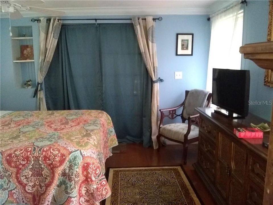 Vendido Recientemente: $179,900 (2 camas, 3 baños, 1506 Pies cuadrados)