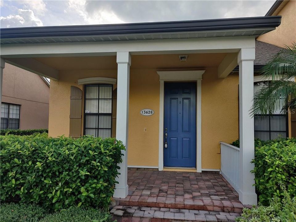 Recently Rented: $1,600 (2 beds, 2 baths, 1165 Square Feet)