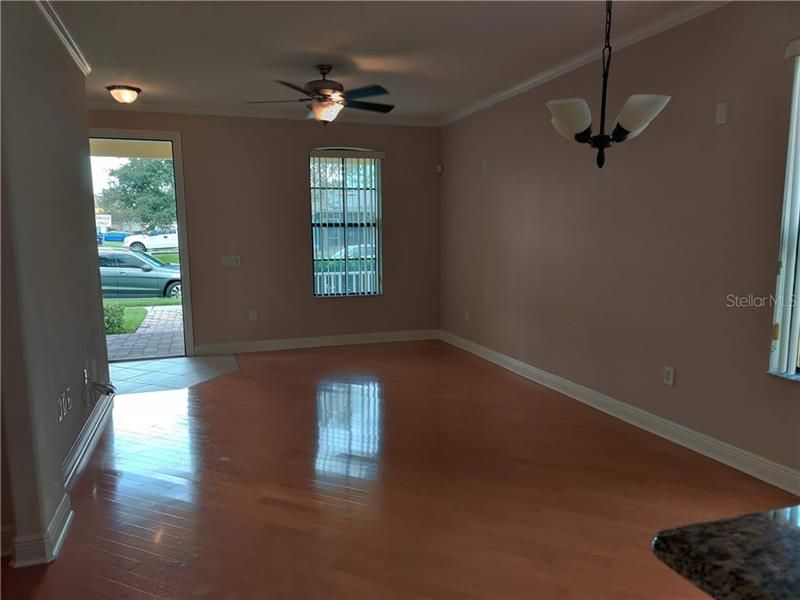 Recently Rented: $1,600 (2 beds, 2 baths, 1165 Square Feet)