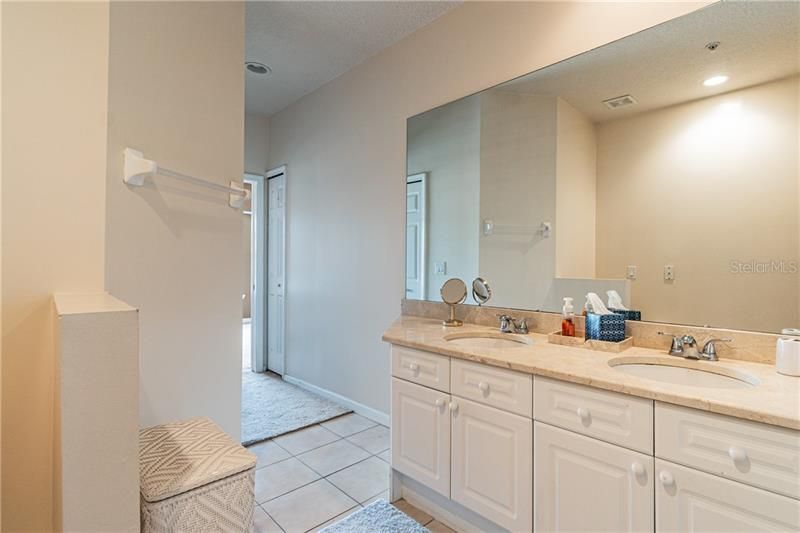 Recently Sold: $161,000 (2 beds, 2 baths, 1278 Square Feet)
