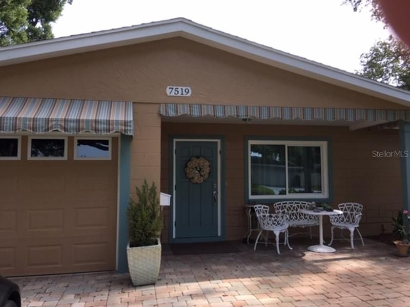 Recently Sold: $404,000 (2 beds, 2 baths, 1361 Square Feet)