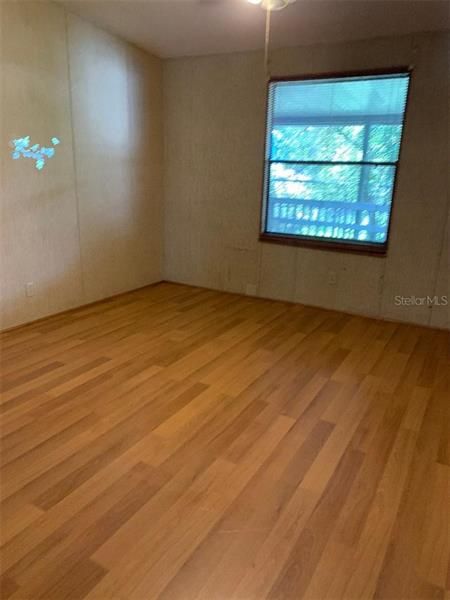 Recently Rented: $1,250 (3 beds, 2 baths, 1596 Square Feet)