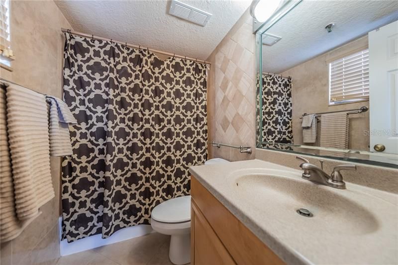 最近售出: $530,000 (2 贝兹, 2 浴室, 1170 平方英尺)