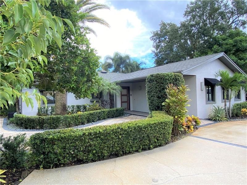 Recently Sold: $475,000 (3 beds, 2 baths, 2455 Square Feet)
