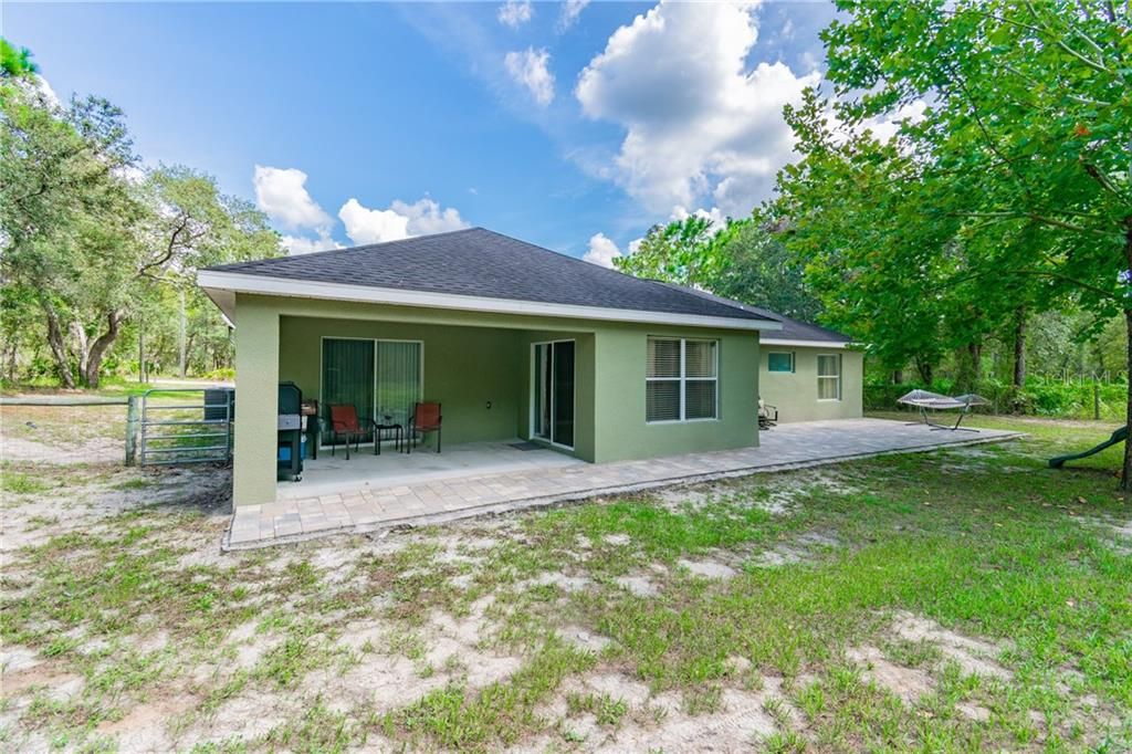 Recently Sold: $230,000 (4 beds, 2 baths, 1902 Square Feet)