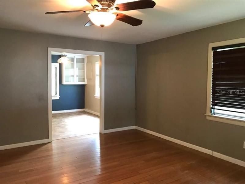 Recently Sold: $115,000 (3 beds, 1 baths, 1200 Square Feet)
