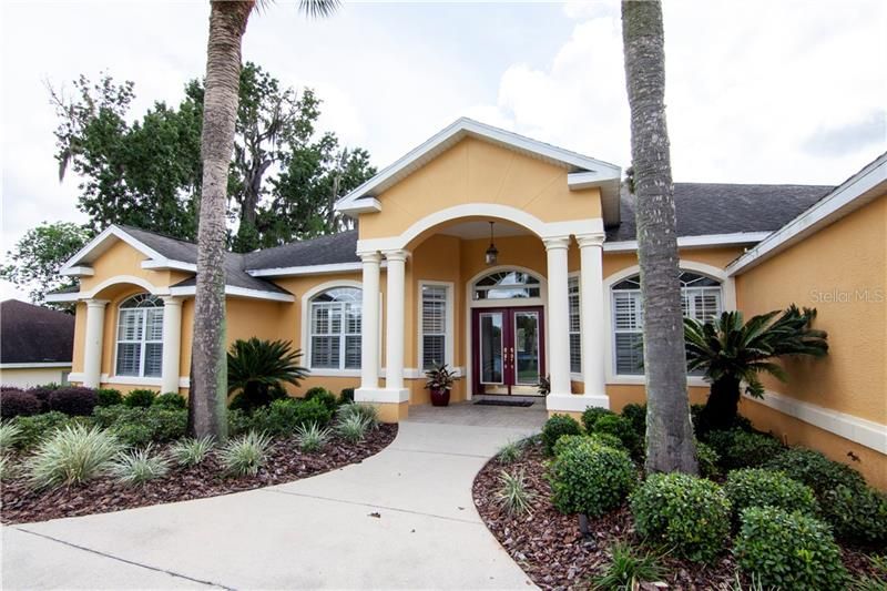 Recently Sold: $459,000 (3 beds, 3 baths, 2958 Square Feet)