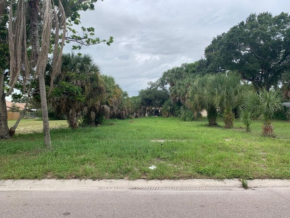 Недавно продано: $39,900 (0.13 acres)