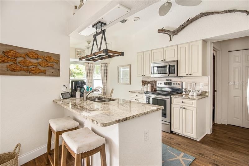 Recently Sold: $252,500 (2 beds, 2 baths, 1257 Square Feet)
