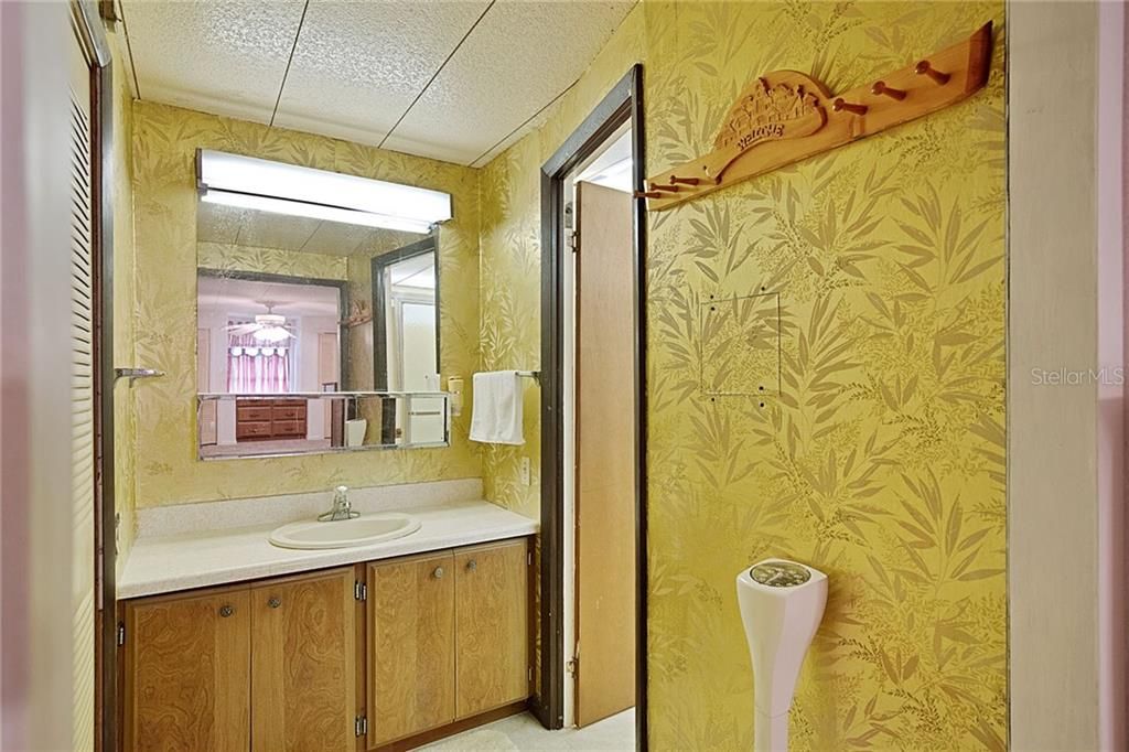 最近售出: $149,900 (3 贝兹, 2 浴室, 960 平方英尺)