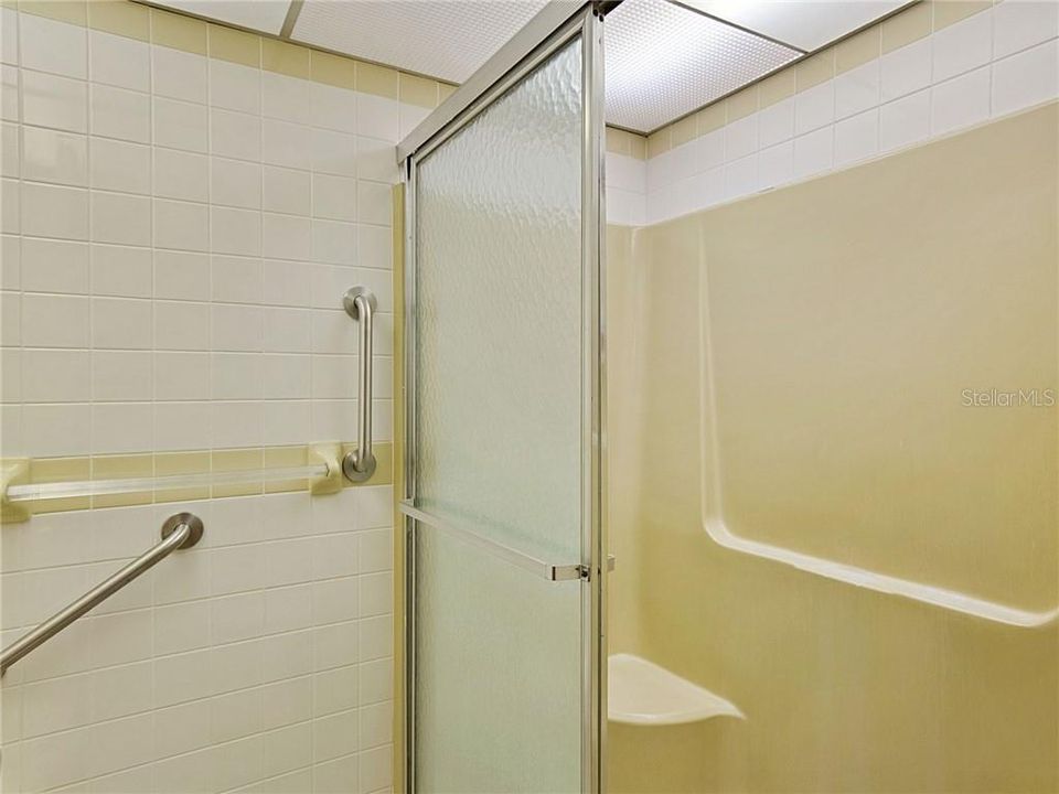 Недавно продано: $149,900 (3 спален, 2 ванн, 960 Квадратных фут)