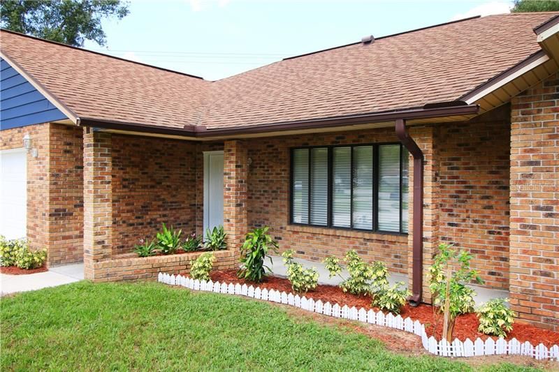 Recently Sold: $329,900 (4 beds, 2 baths, 2041 Square Feet)