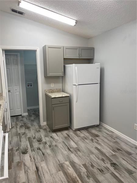 Recently Rented: $1,450 (3 beds, 2 baths, 1267 Square Feet)