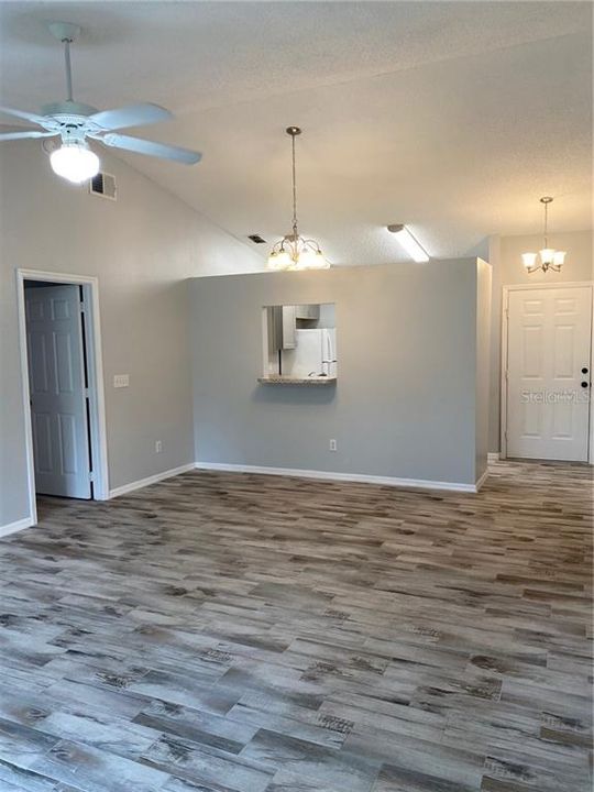 Recently Rented: $1,450 (3 beds, 2 baths, 1267 Square Feet)