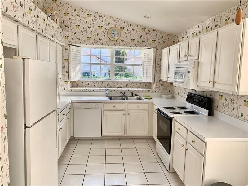 Recently Sold: $299,900 (3 beds, 2 baths, 1645 Square Feet)